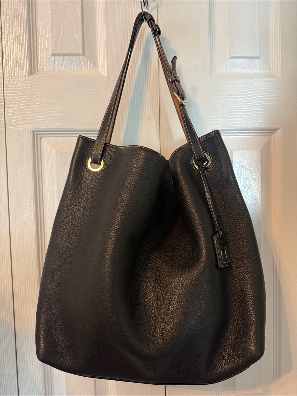 Dooney & Bourke Grommet Pebble Black Leather Tote/Purse
